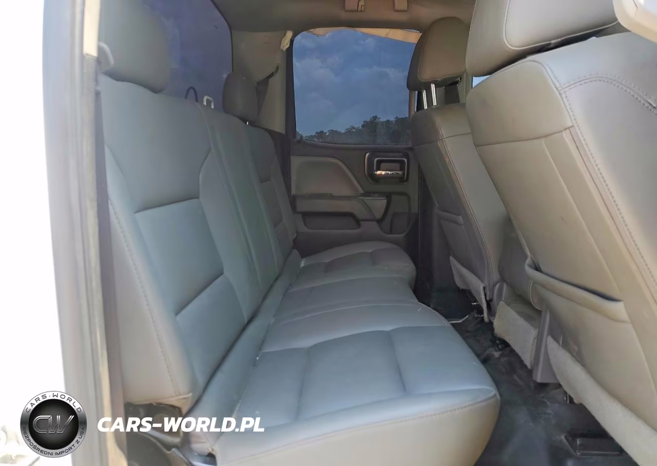 2017 Chevrolet Silverado C1500 VIN:1GCRCNEC5HZ343781 - 10