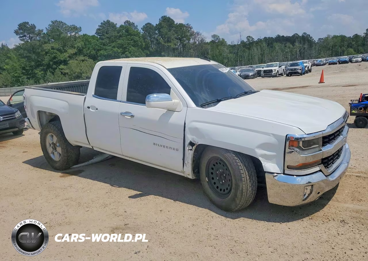 2017 Chevrolet Silverado C1500 VIN:1GCRCNEC5HZ343781 - 4