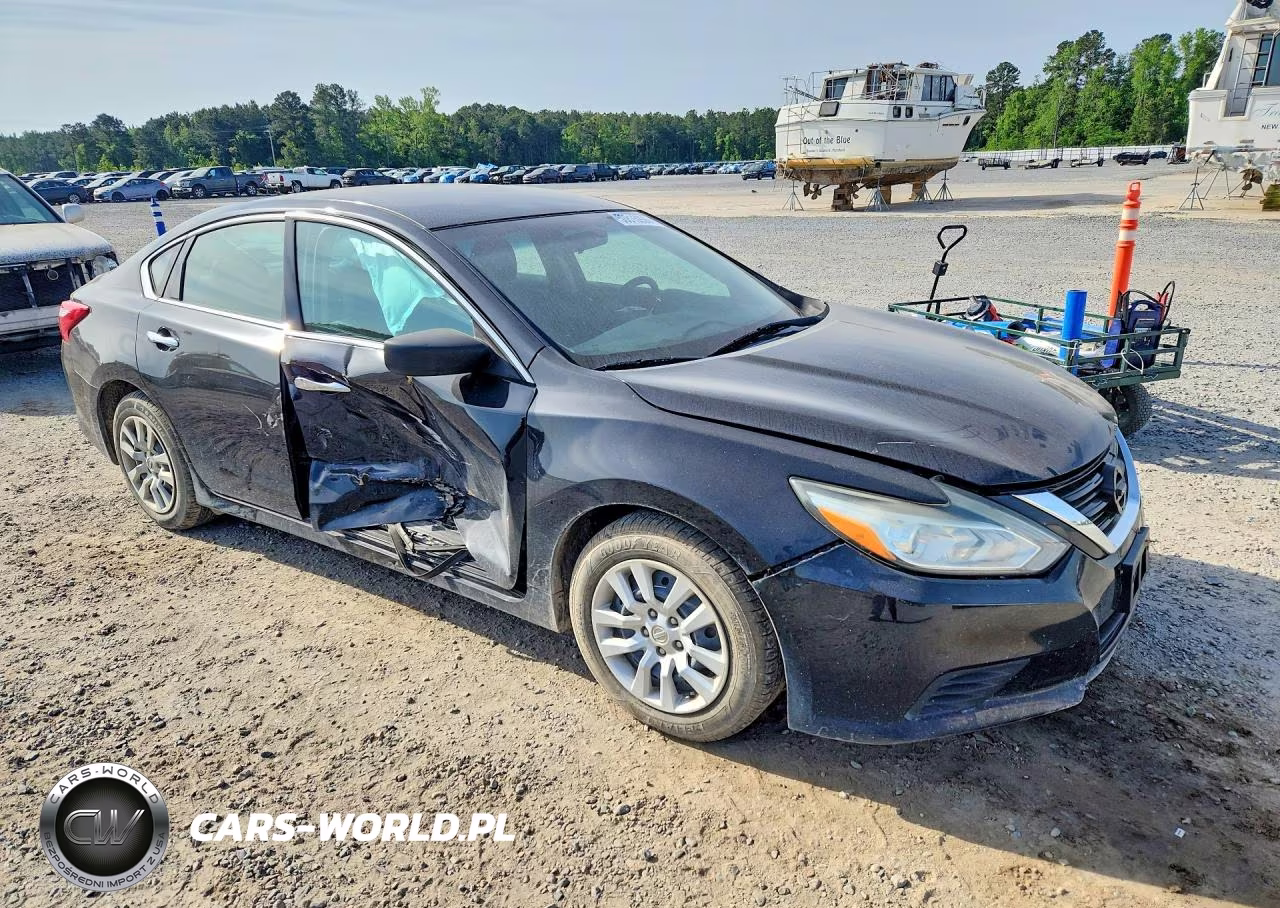 2017 Nissan Altima 2.5 S VIN:1N4AL3AP3HC484982 - 4