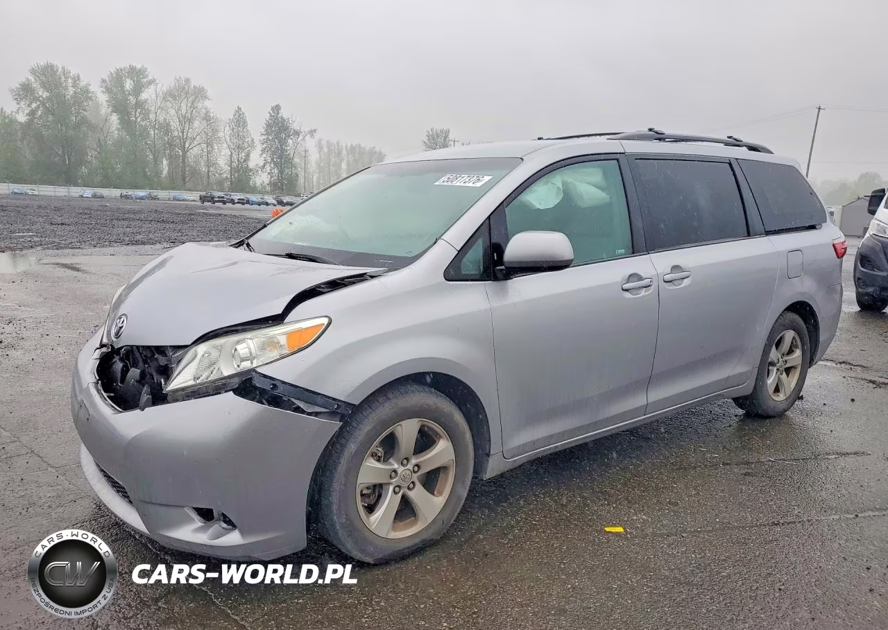 2015 Toyota Sienna Le