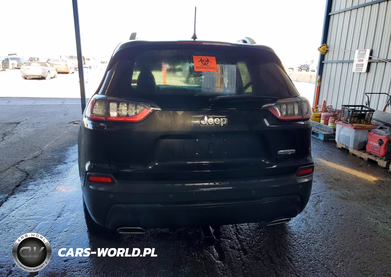 2019 Jeep Cherokee Latitude Plus VIN:1C4PJLLXXKD243316 - 6
