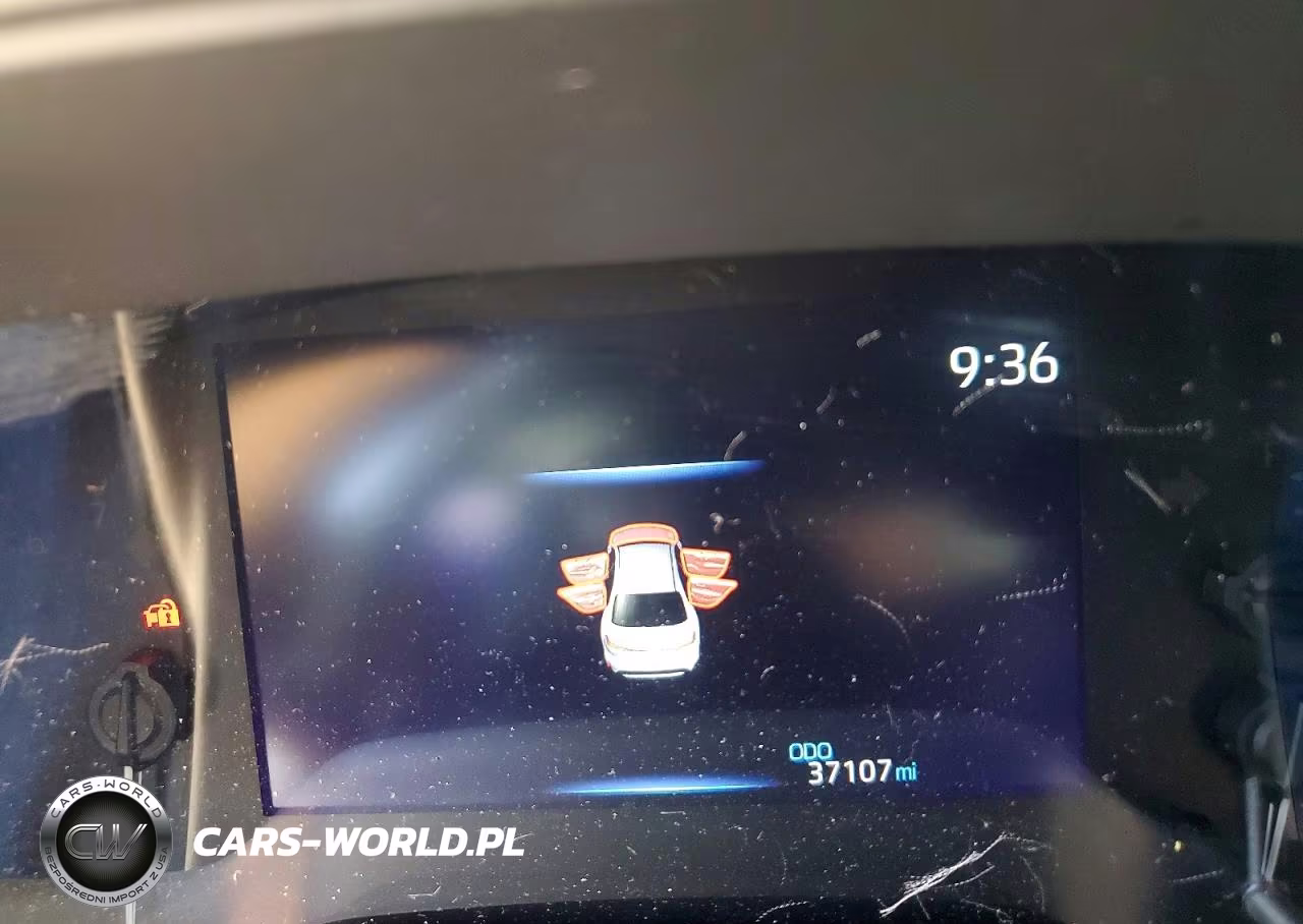 2022 Toyota Corolla Le VIN:JTDEAMDE4NJ059604 - 9