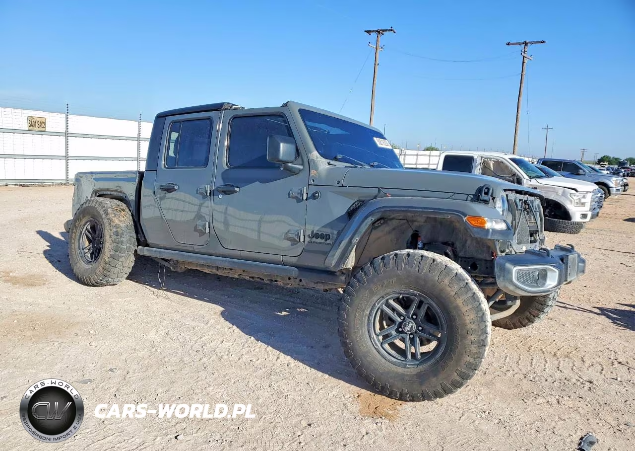 2020 Jeep Gladiator Sport VIN:1C6JJTAGXLL205463 - 4