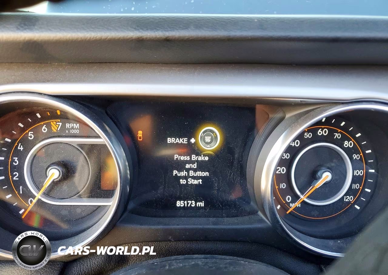 2020 Jeep Gladiator Sport VIN:1C6JJTAGXLL205463 - 9