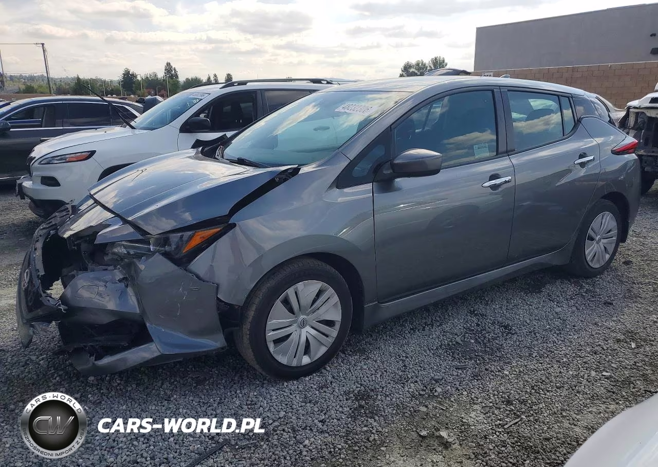 2023 Nissan Leaf S