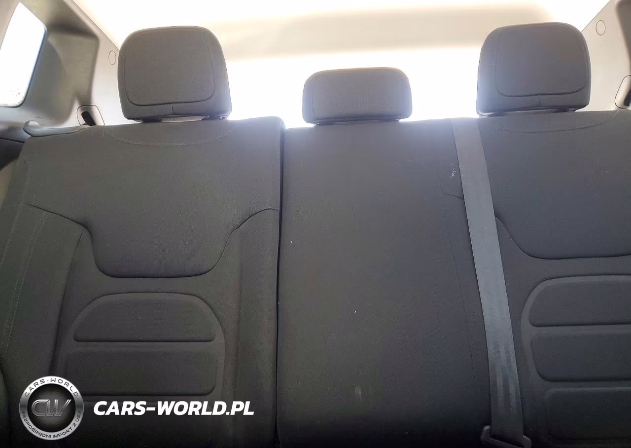 2020 Jeep Renegade Latitude VIN:ZACNJBBB1LPL29301 - 10