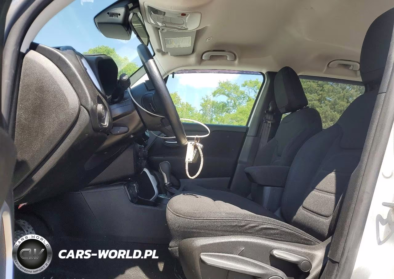 2020 Jeep Renegade Latitude VIN:ZACNJBBB1LPL29301 - 7