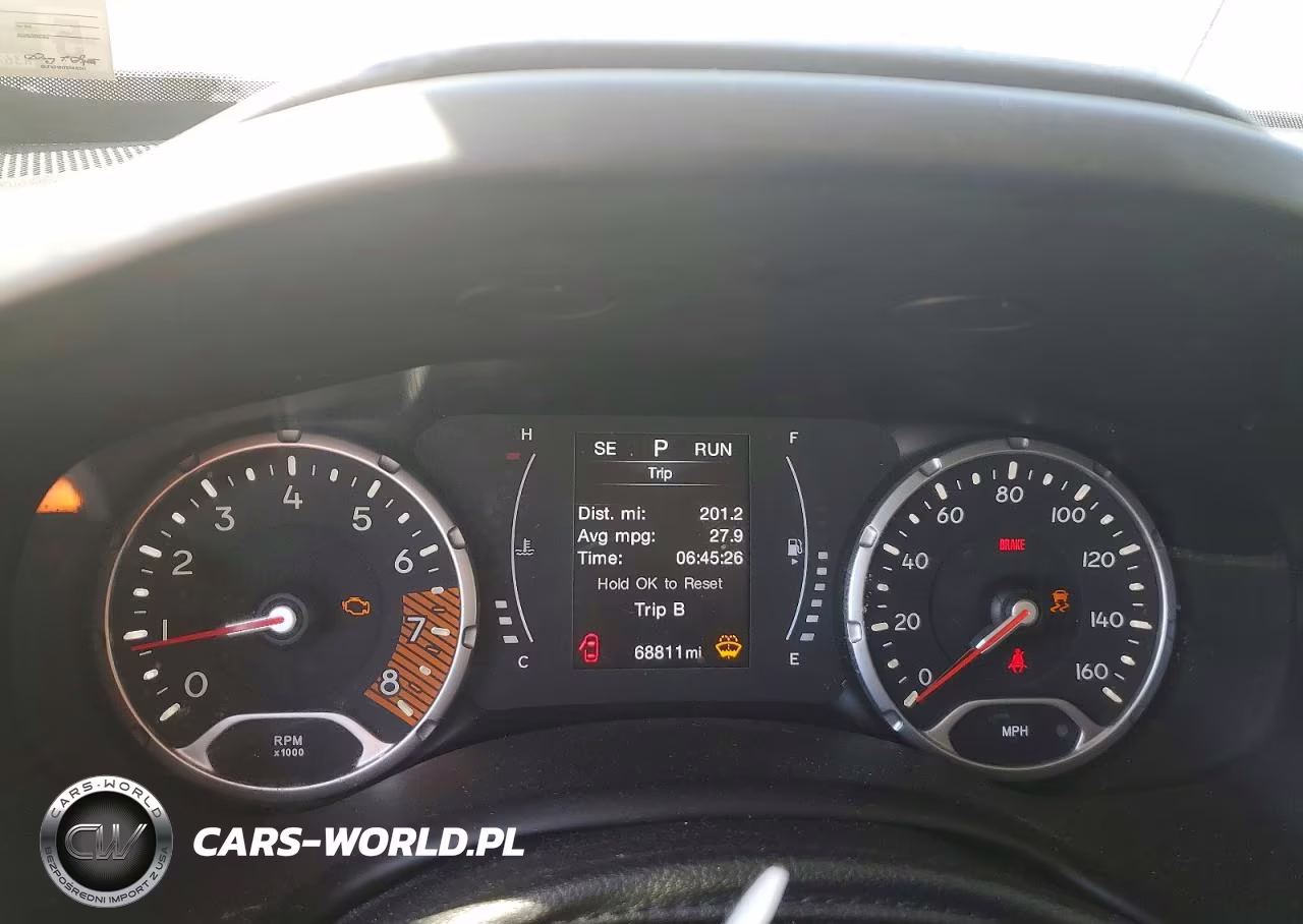 2020 Jeep Renegade Latitude VIN:ZACNJBBB1LPL29301 - 9