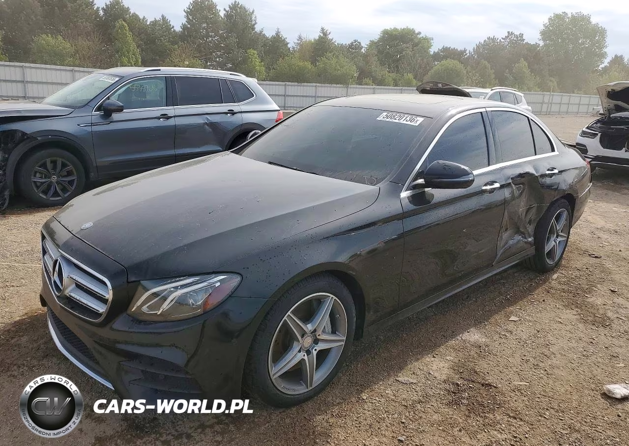 2017 Mercedes-Benz E 300 4Matic – zdjęcie 1 z 12