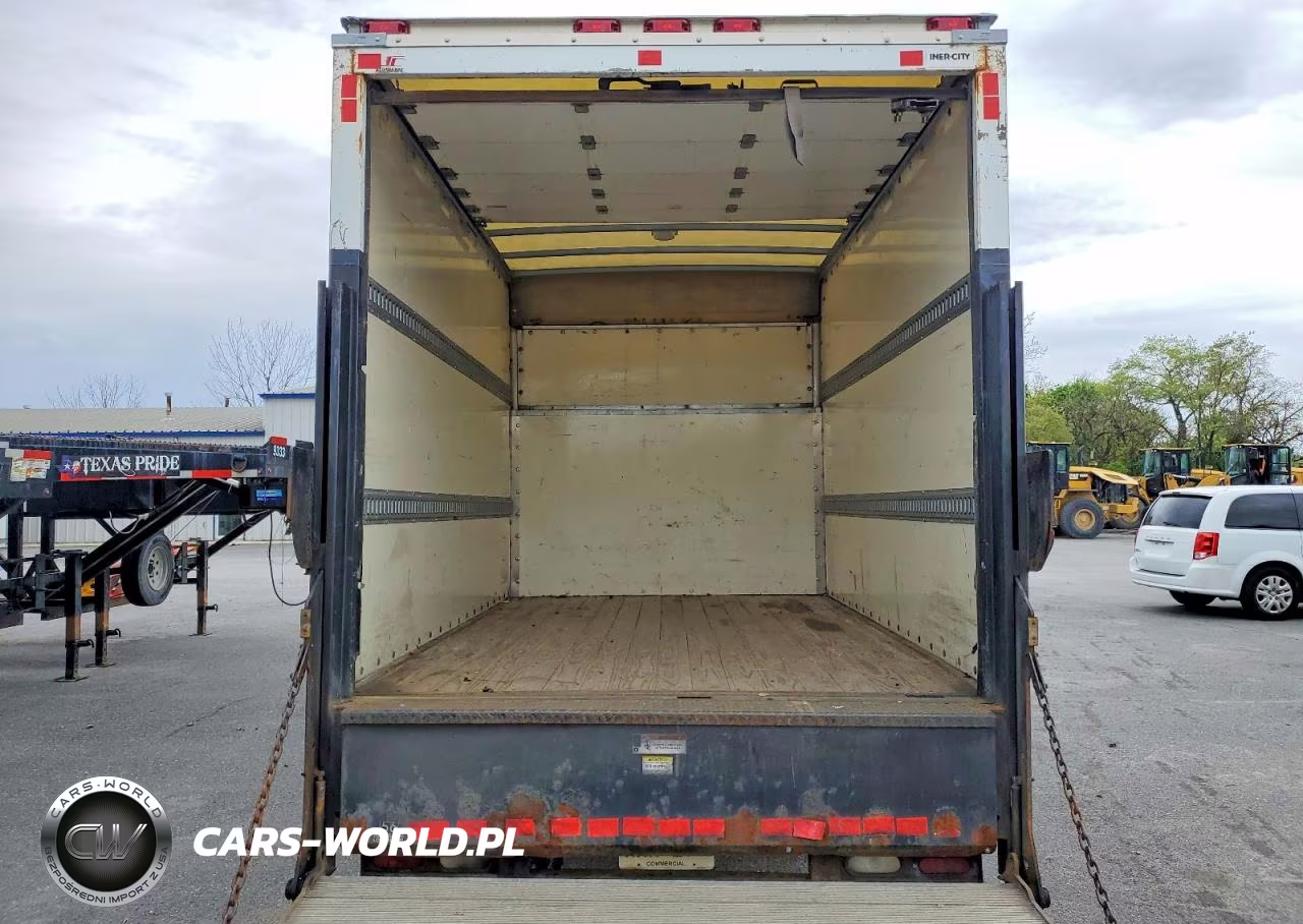 2011 Ford E350 Box Truck VIN:1FDSE3FL0BDA86995 - 10