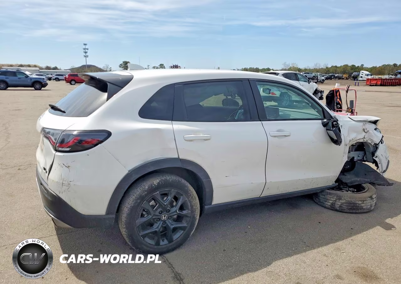 2025 Honda Hr-V Sport VIN:3CZRZ2H56SM735391 - 3
