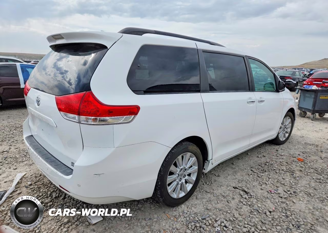 2011 Toyota Sienna Xle 7-Passenger VIN:5TDDK3DC9BS023973 - 3