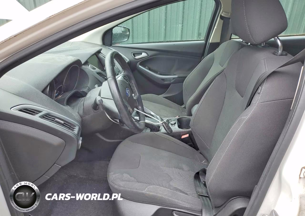 2012 Ford Focus Titanium VIN:1FAHP3N22CL309097 - 7