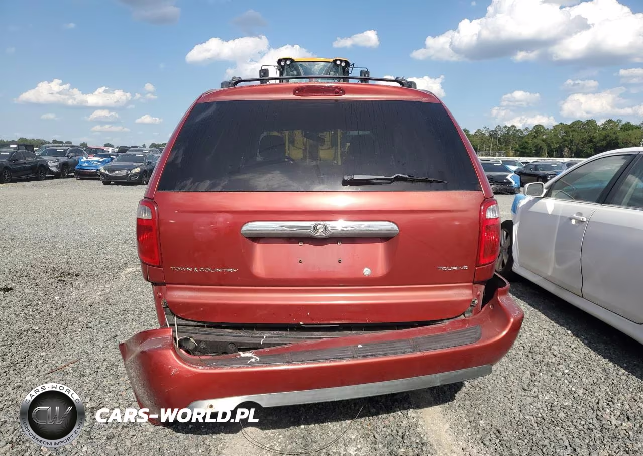 2005 Chrysler Town & Country Touring VIN:2C4GP54L75R296515 - 6