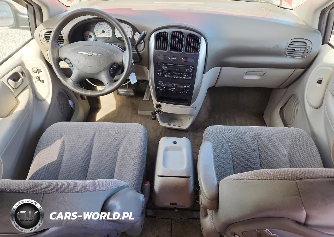 2005 Chrysler Town & Country Touring VIN:2C4GP54L75R296515 - 8