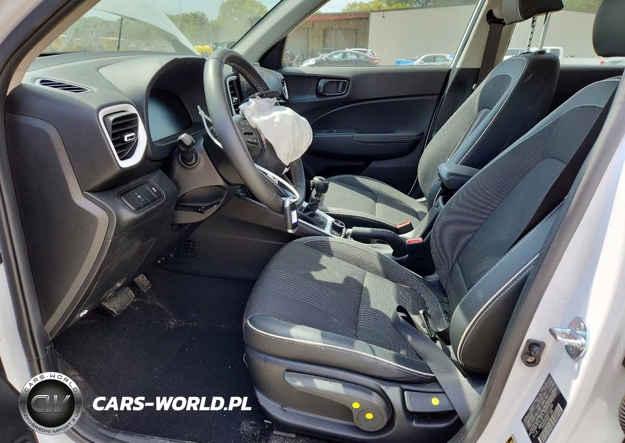 2025 Hyundai Venue Limited VIN:KMHRC8A38SU371338 - 7
