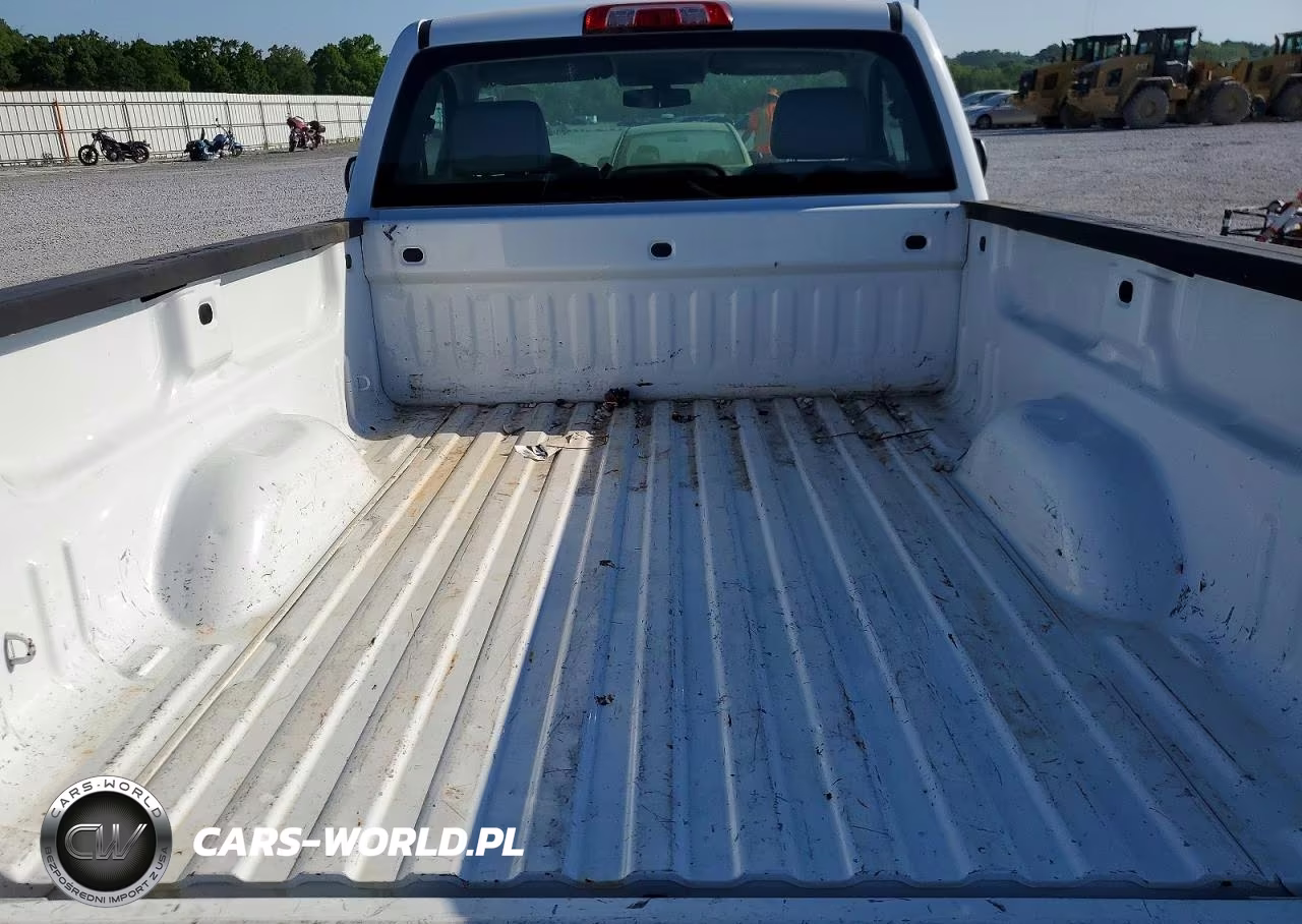 2017 Chevrolet Silverado C1500 VIN:1GCNCNEH0HZ211313 - 10