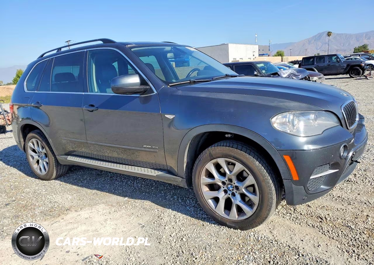 2013 BMW X5 xDrive35I VIN:5UXZV4C55D0B10976 - 4