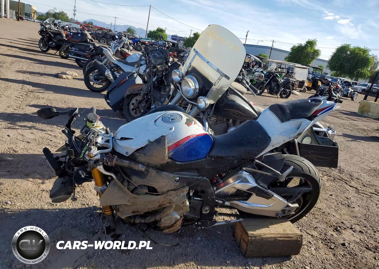 2014 BMW S 1000 Rr VIN:WB105340XEZL19371 - 3