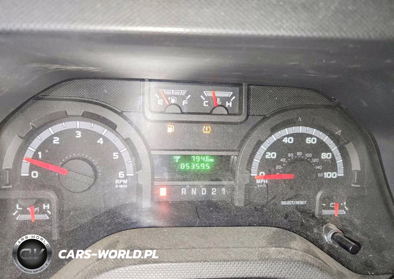 2009 Ford Econoline E250 Van VIN:1FTNS24W99DA21669 - 9