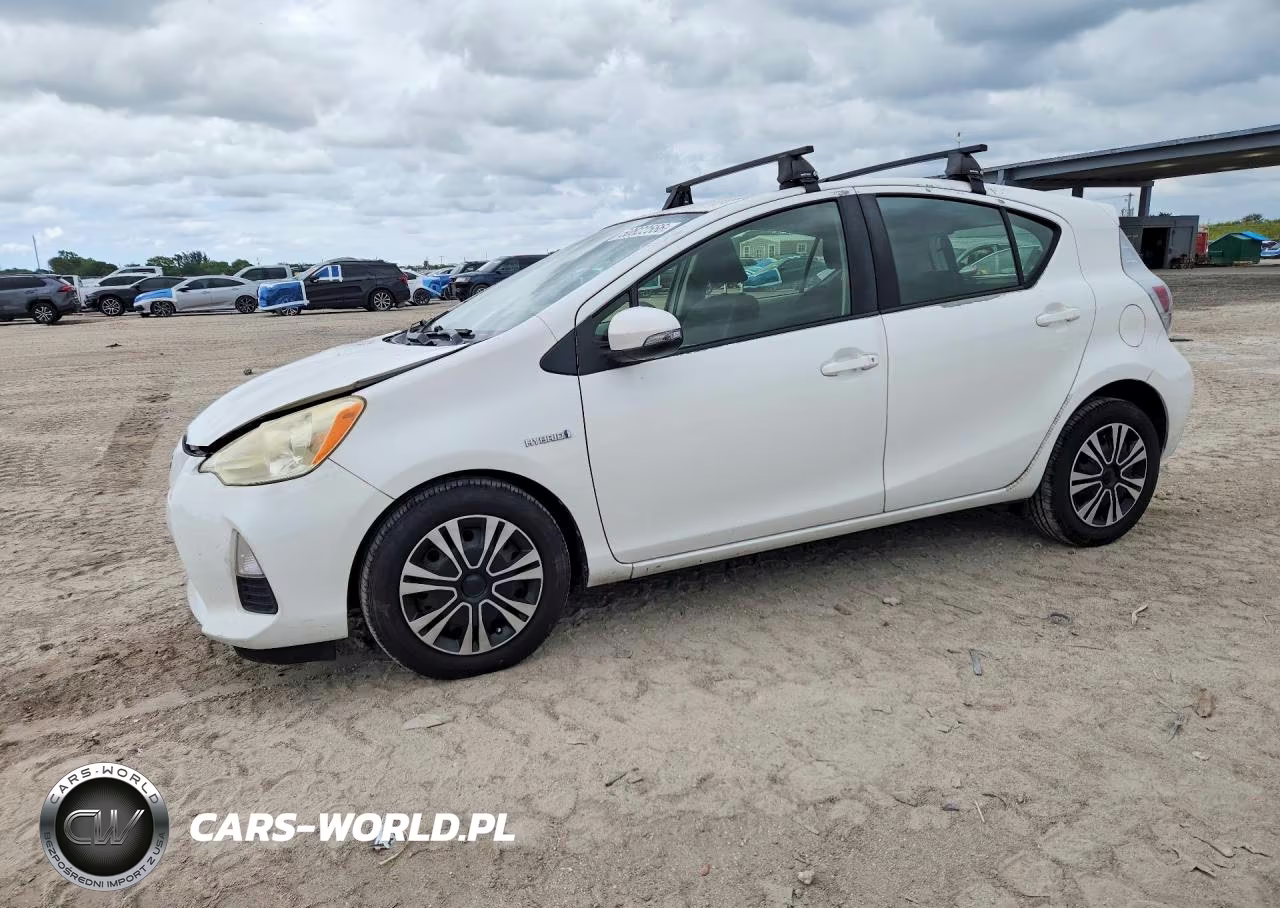 2012 Toyota Prius C Two