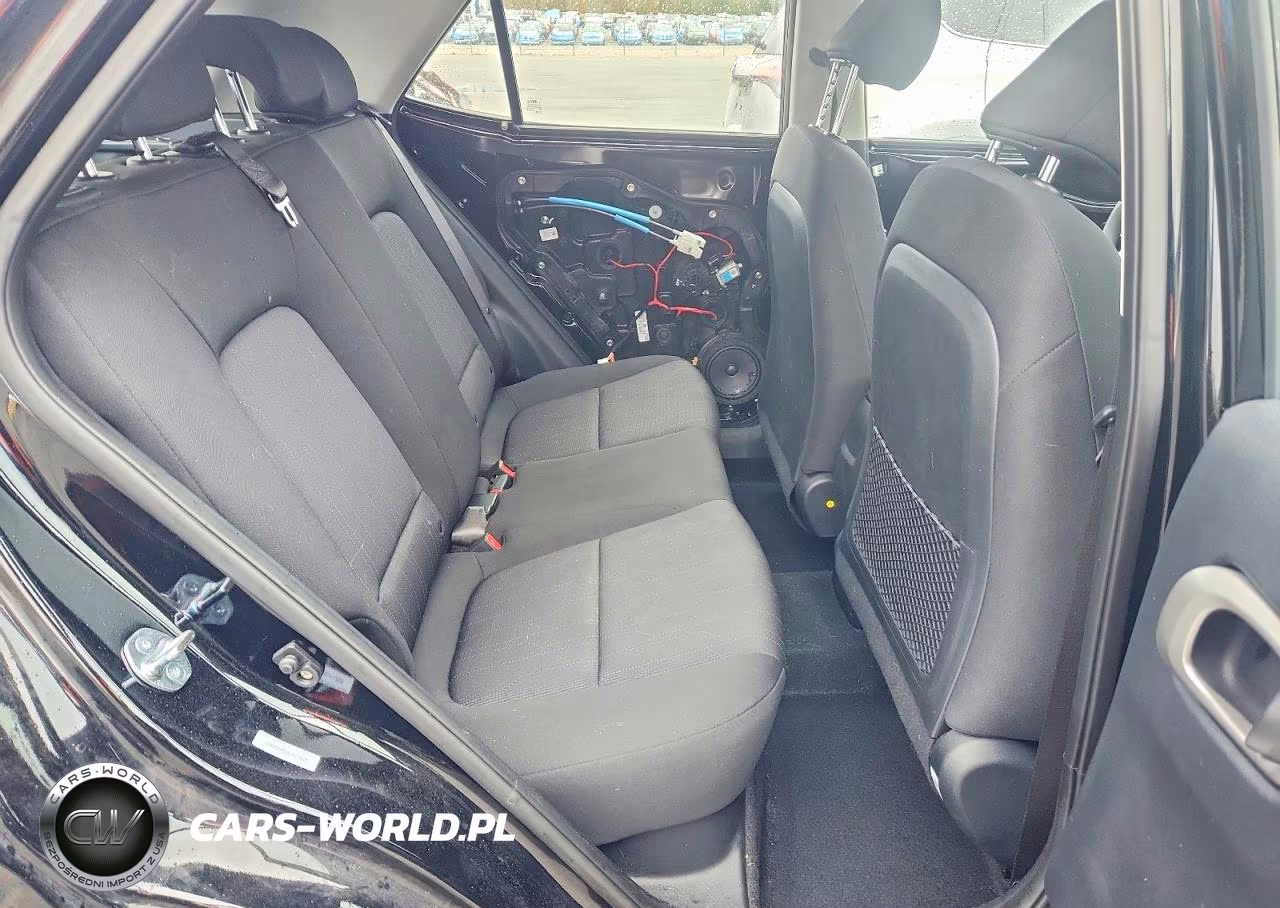 2025 Hyundai Venue Se VIN:KMHRB8A31SU412668 - 11