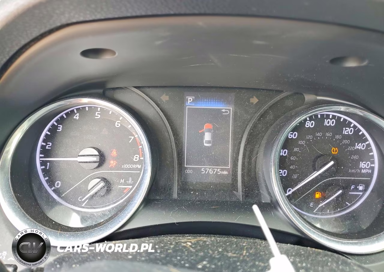 2020 Toyota Camry Le VIN:4T1C11AK3LU932685 - 9