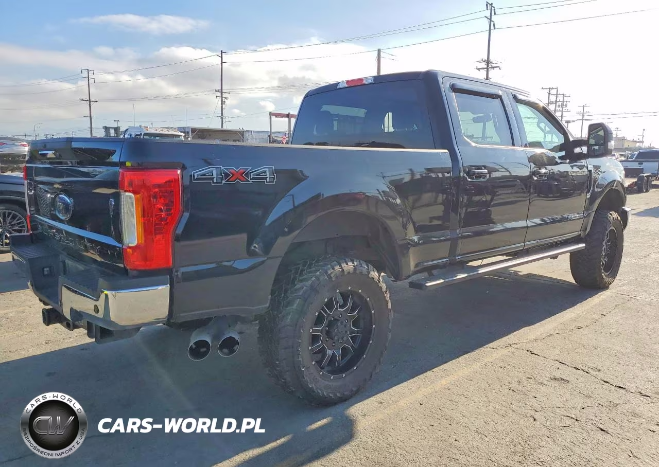 2019 Ford F-350 Lariat VIN:1FT8W3BT3KEE15085 - 3