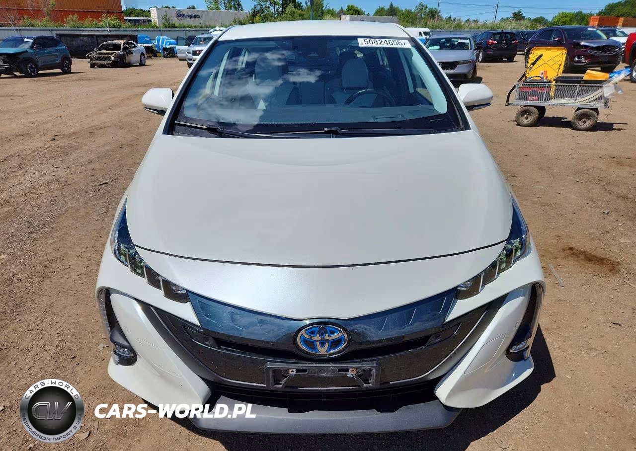 2020 Toyota Prius Prime Limited VIN:JTDKARFP4L3138237 - 5