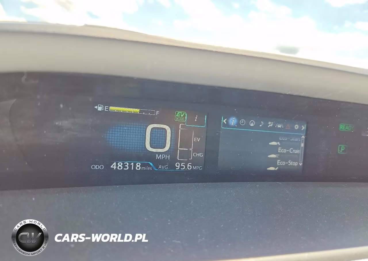 2020 Toyota Prius Prime Limited VIN:JTDKARFP4L3138237 - 9