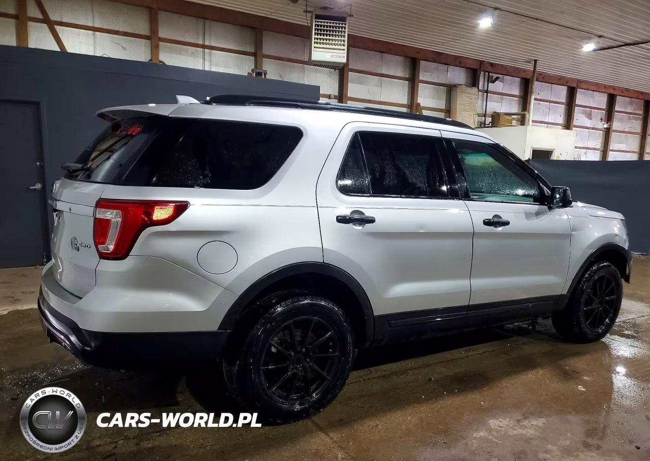 2016 Ford Explorer VIN:1FM5K8B86GGB30282 - 3