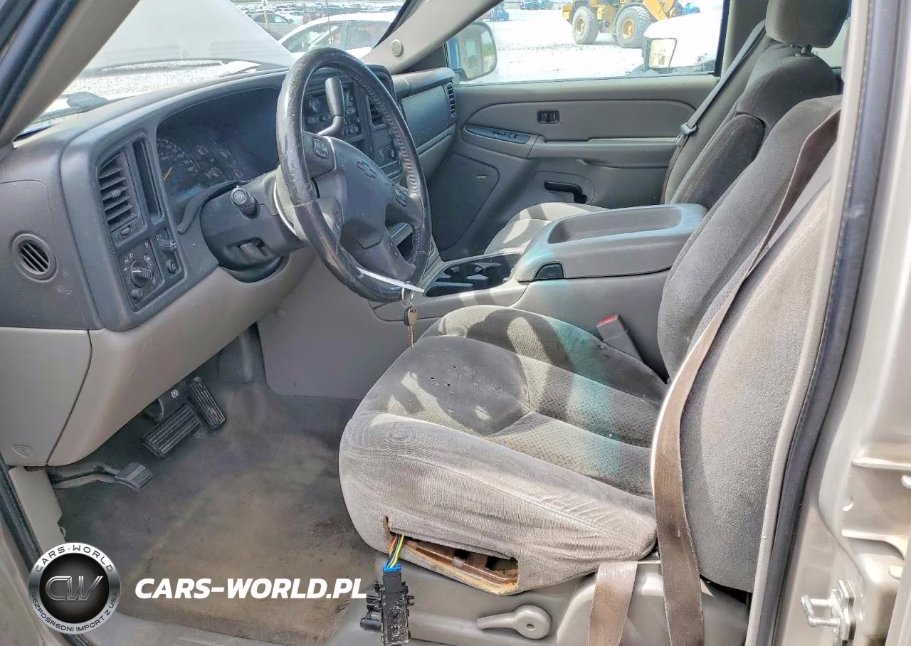 2005 Chevrolet Suburban C1500 VIN:3GNEC16Z55G235884 - 7