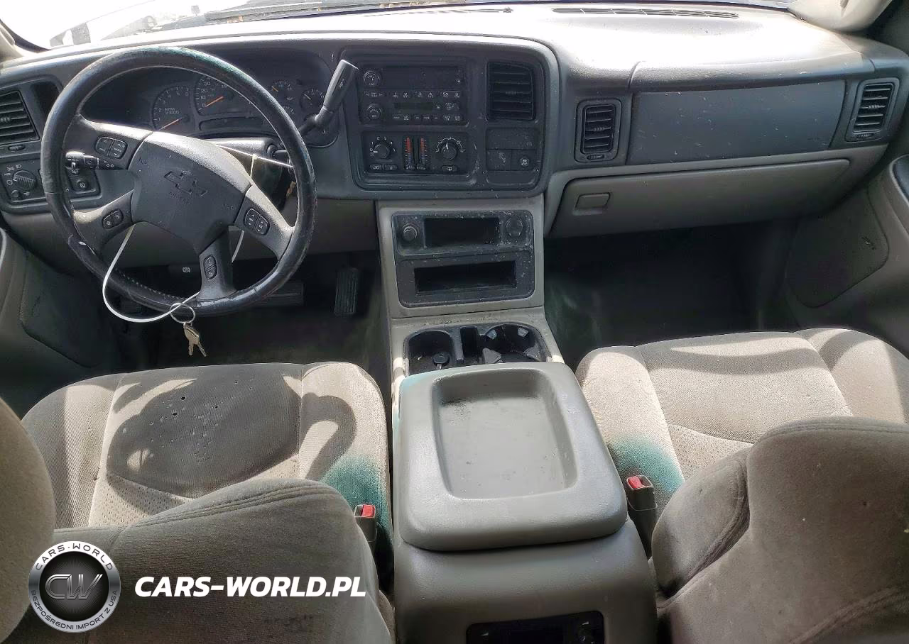 2005 Chevrolet Suburban C1500 VIN:3GNEC16Z55G235884 - 8