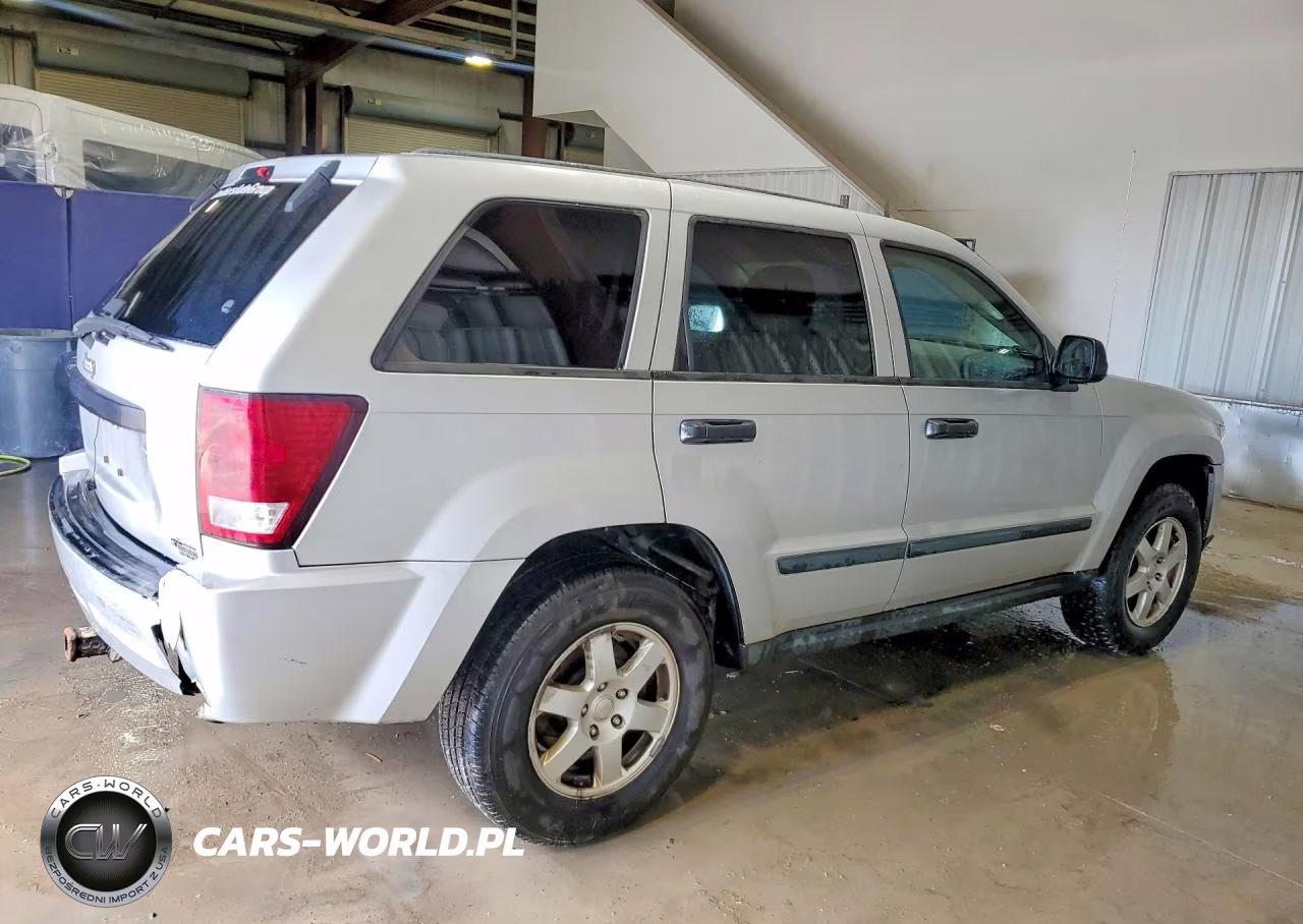 2008 Jeep Grand Cherokee Laredo VIN:1J8GR48K88C207899 - 3
