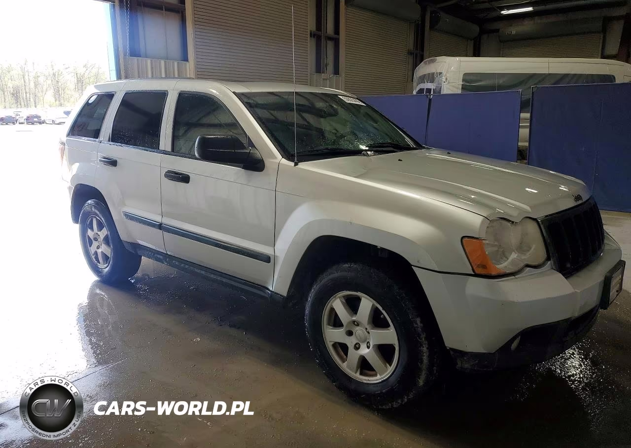 2008 Jeep Grand Cherokee Laredo VIN:1J8GR48K88C207899 - 4