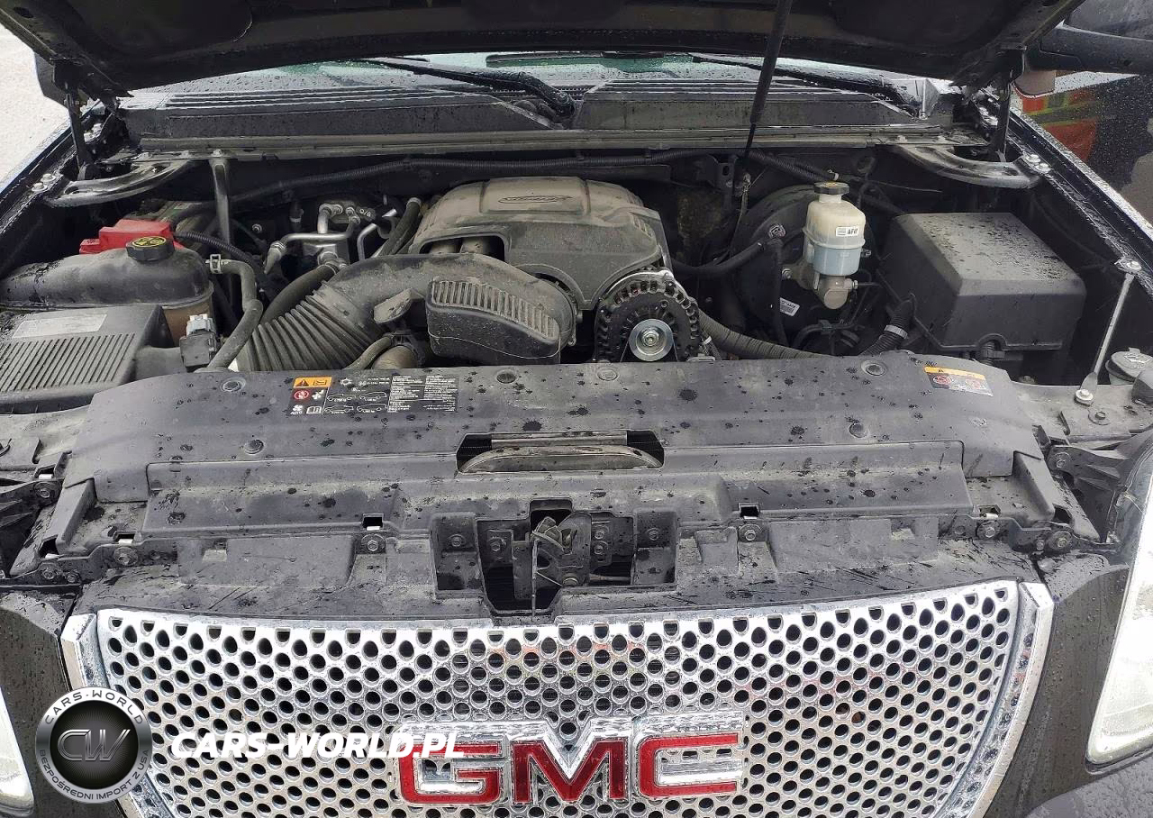 2013 GMC Yukon Denali VIN:1GKS2EEF4DR304645 - 12