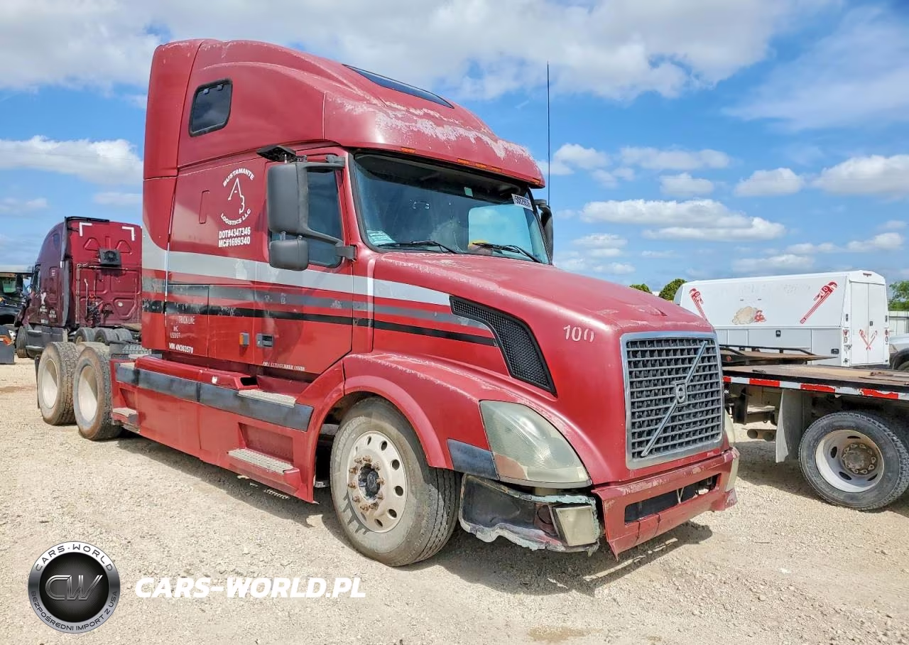 2004 Volvo Vnl Semi Truck