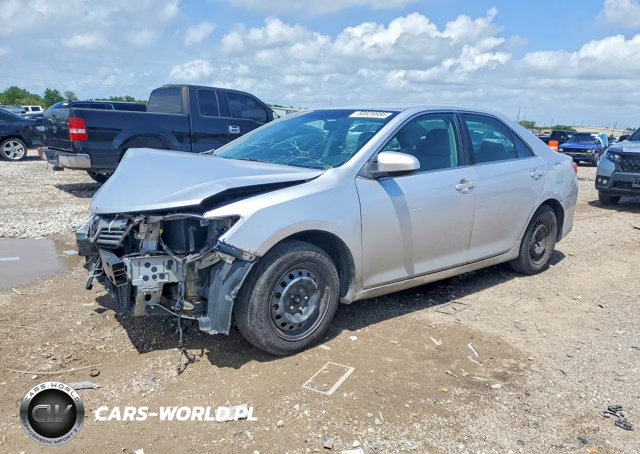 2012 Toyota Camry L – zdjęcie 1 z 12