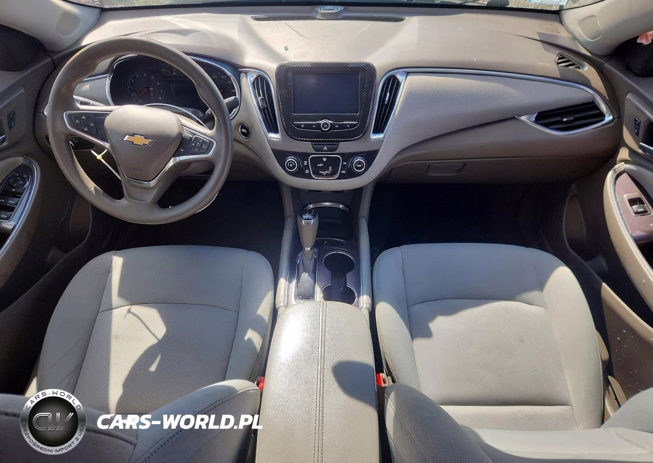 2017 Chevrolet Malibu Lt VIN:1G1ZE5ST5HF152046 - 8