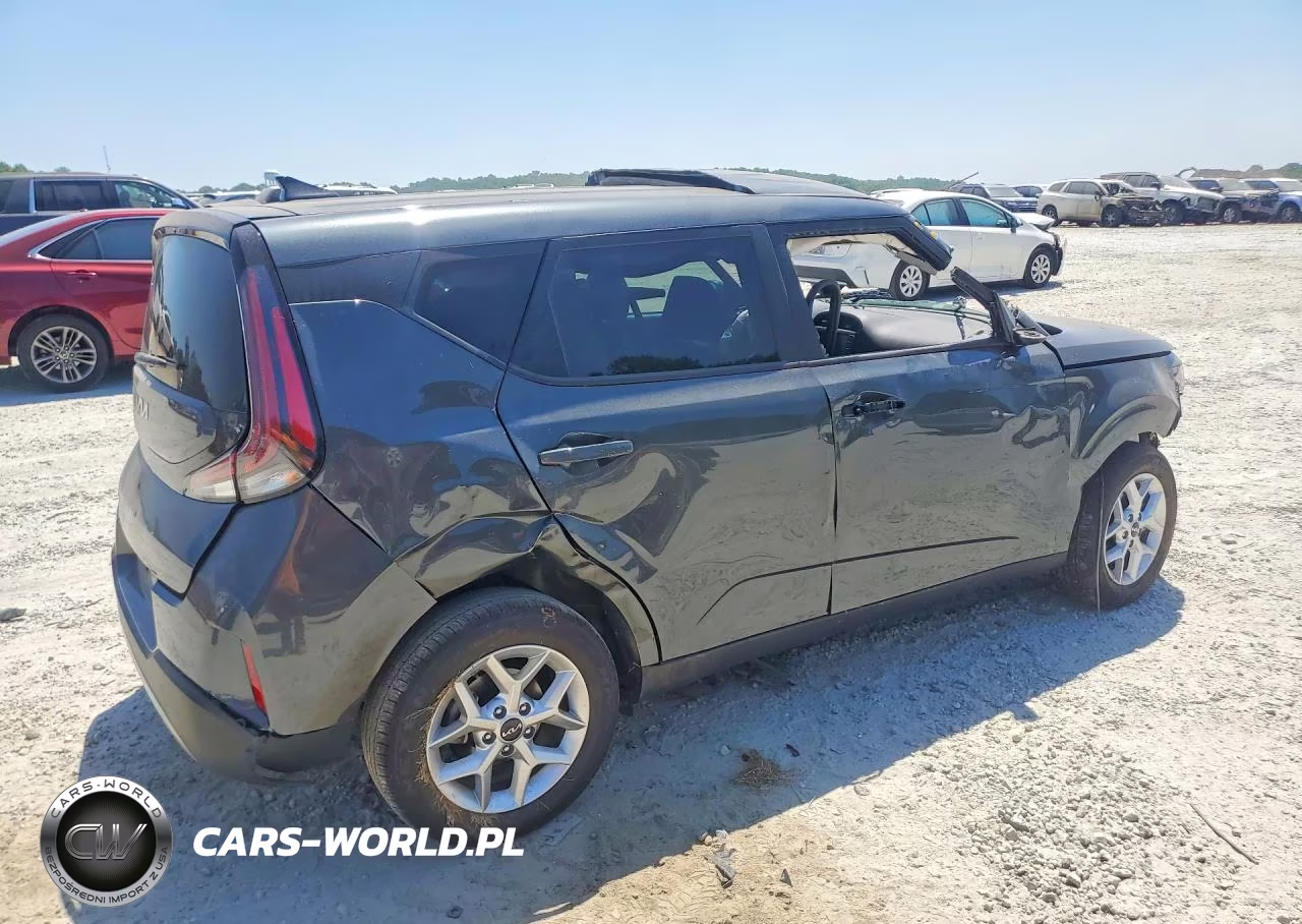 2025 Kia Soul + VIN:KNDJ23AU6S7968583 - 3