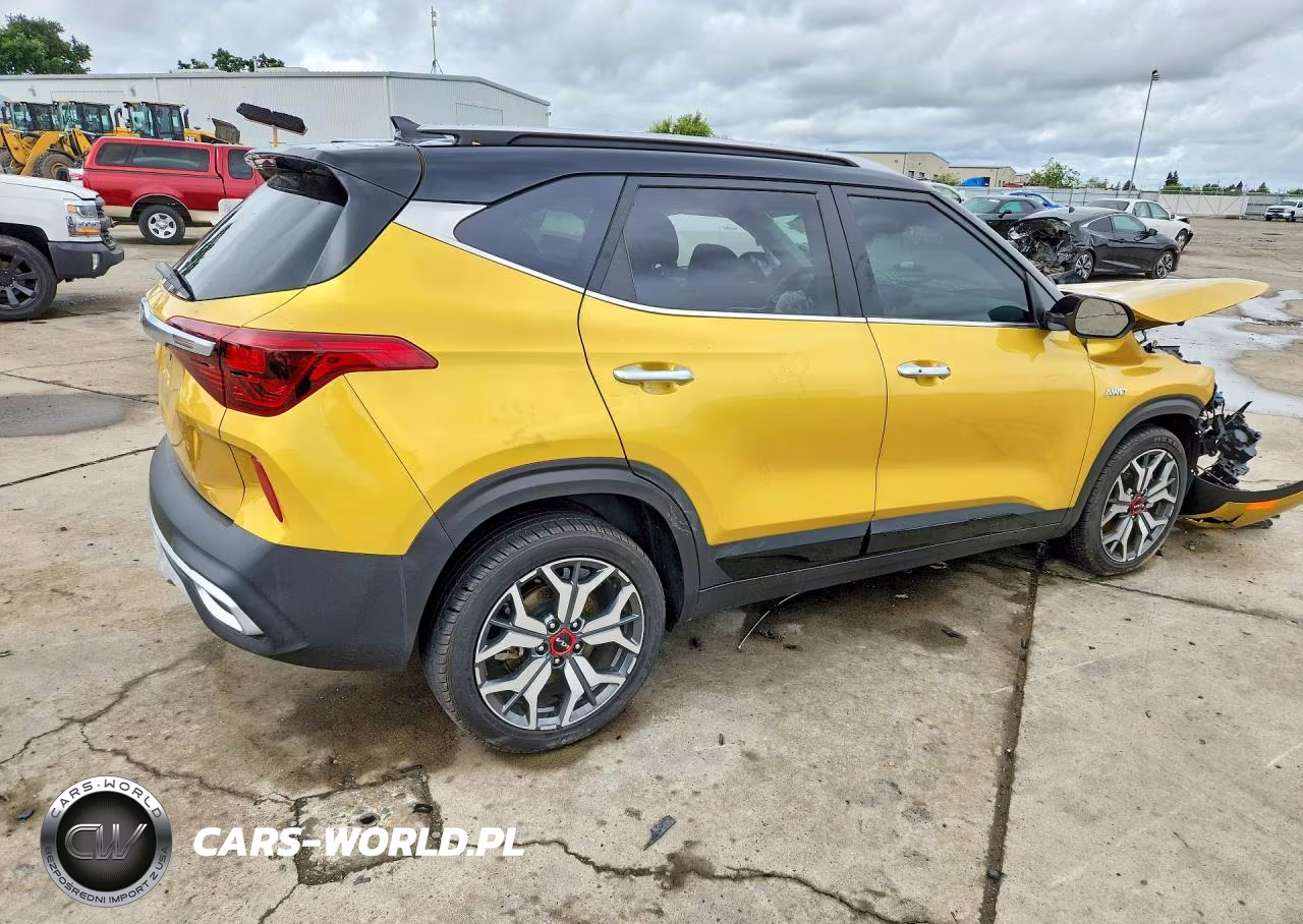 2023 Kia Seltos Sx VIN:KNDETCA24P7360596 - 3