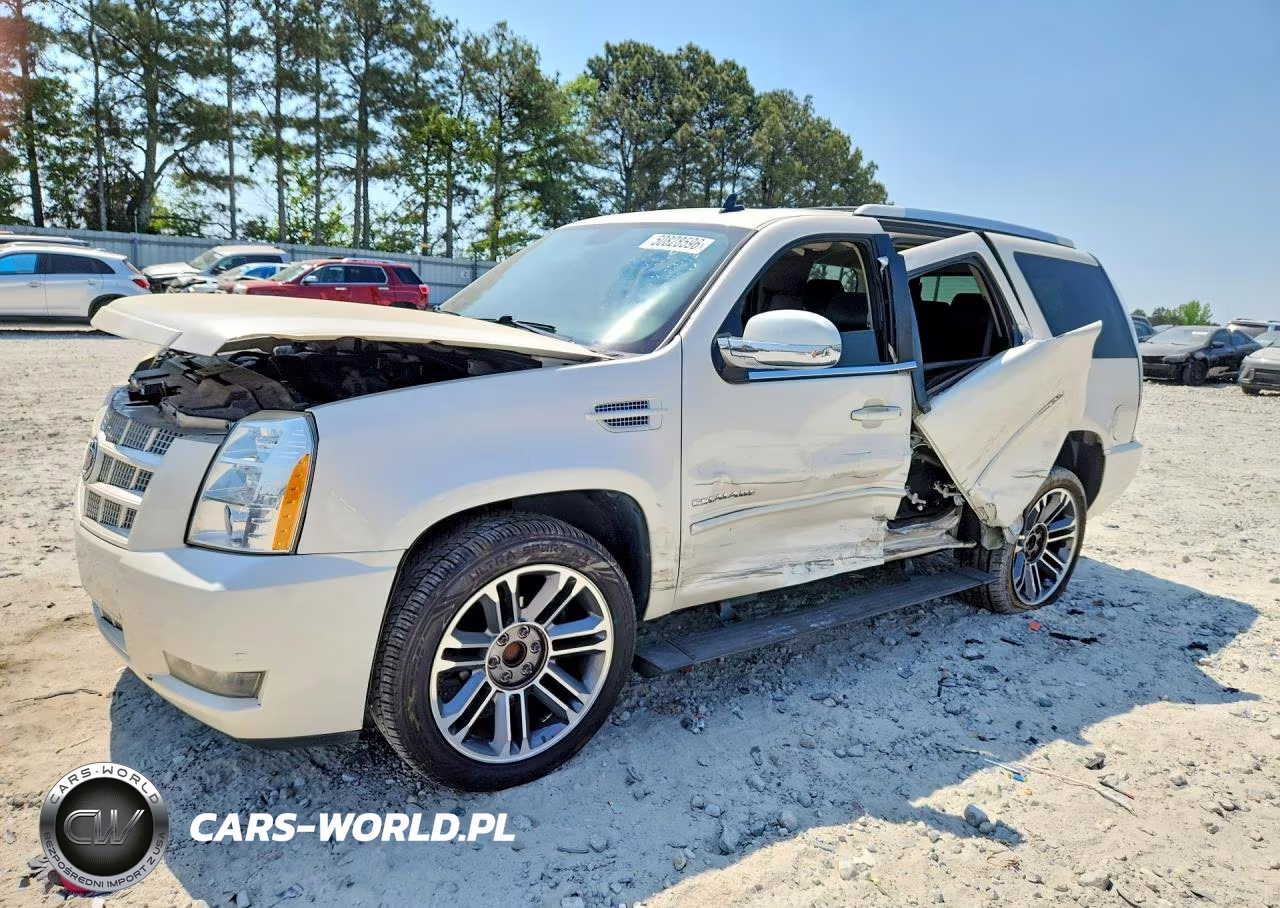 2013 Cadillac Escalade Premium