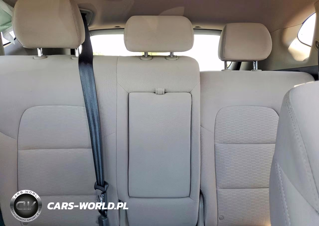 2019 Hyundai Tucson Se VIN:KM8J2CA42KU981358 - 10