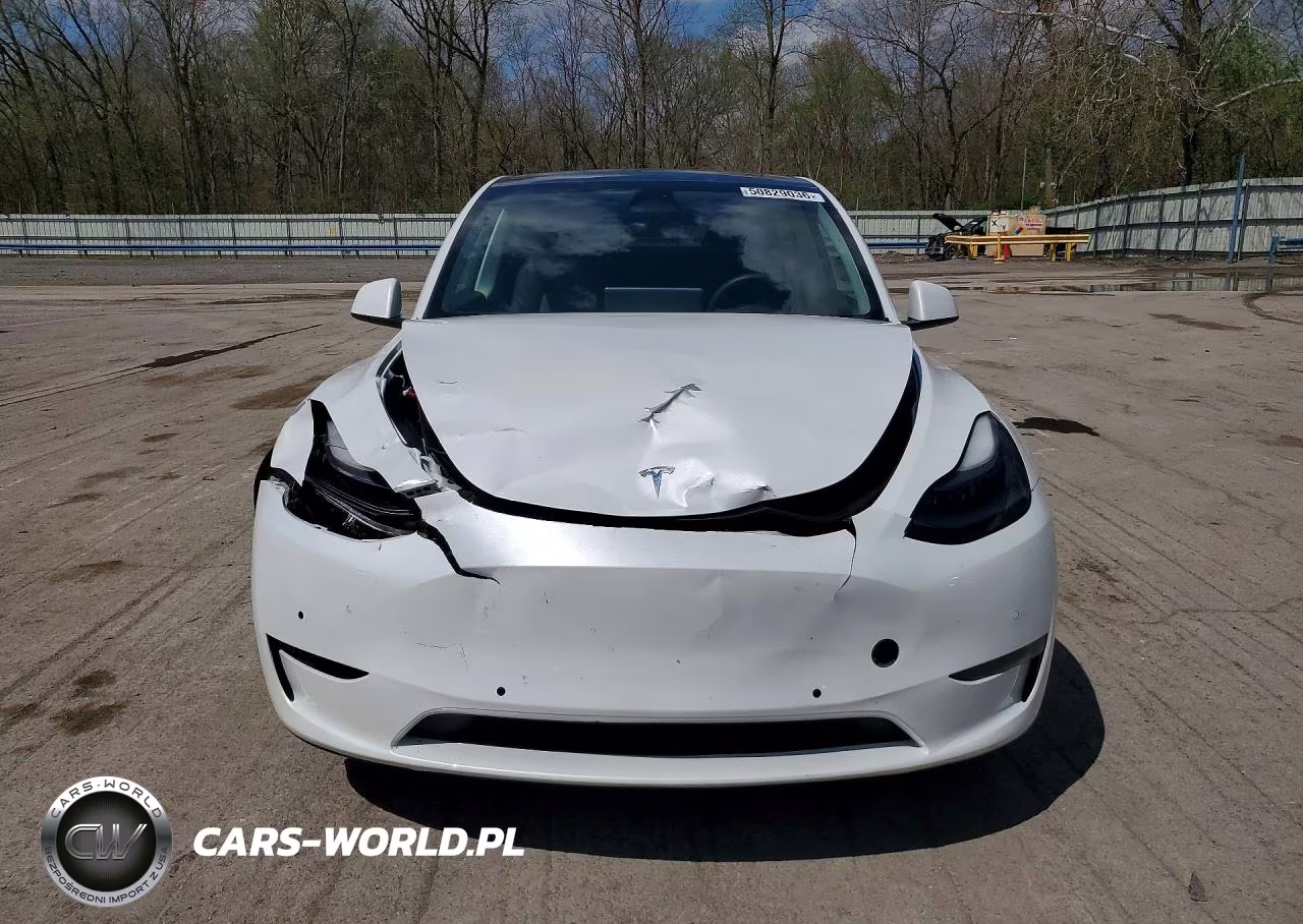 2022 Tesla Model Y VIN:7SAYGAEE7NF543723 - 5