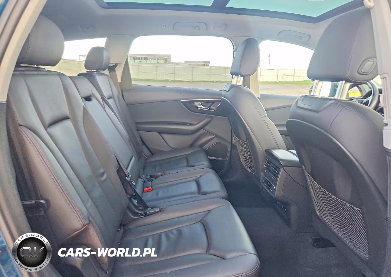 2022 Audi Q7 Premium Plus VIN:WA1LXBF73ND010041 - 11