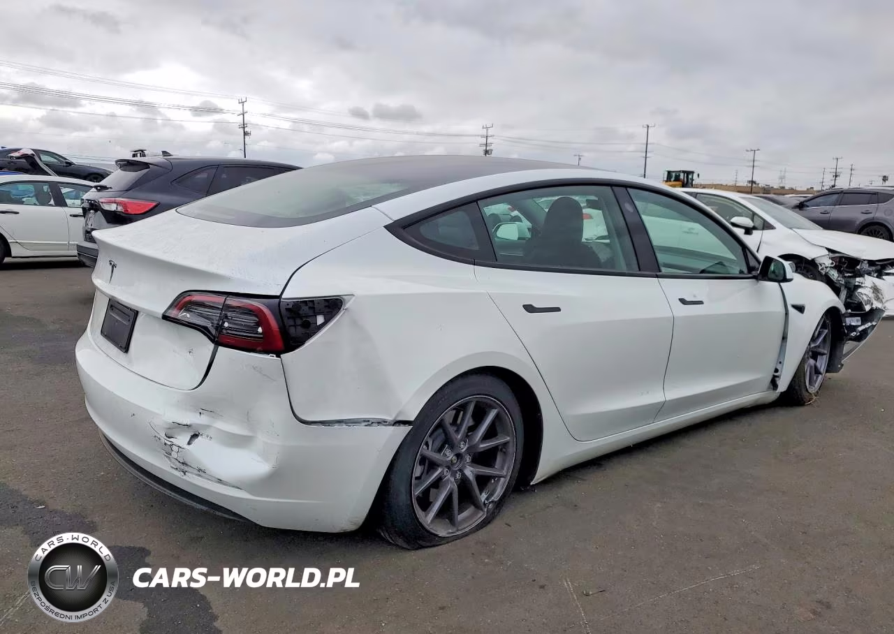 2023 Tesla Model 3 VIN:5YJ3E1EA1PF580862 - 3