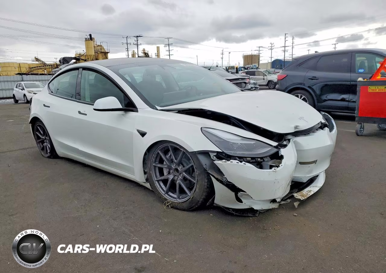 2023 Tesla Model 3 VIN:5YJ3E1EA1PF580862 - 4