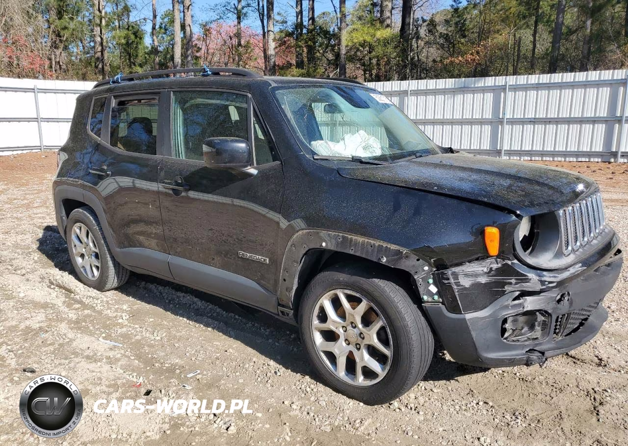 2017 Jeep Renegade Latitude VIN:ZACCJABBXHPF59852 - 4