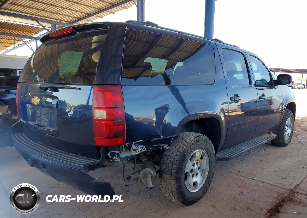 2013 Chevrolet Suburban VIN:1GNSCHE02DR212835 - 3