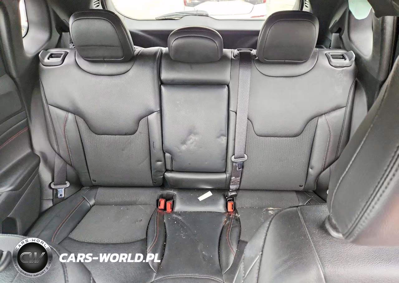 2025 Jeep Compass Trailhawk VIN:3C4NJDDN1ST593664 - 10